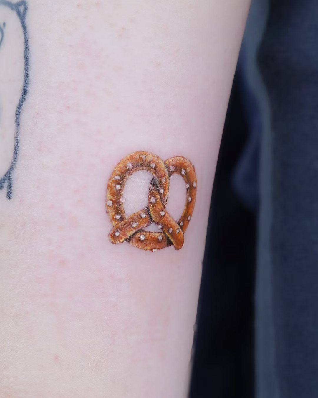 Delicate colour tattoo by Misa in Hong Kong, portfolio 12